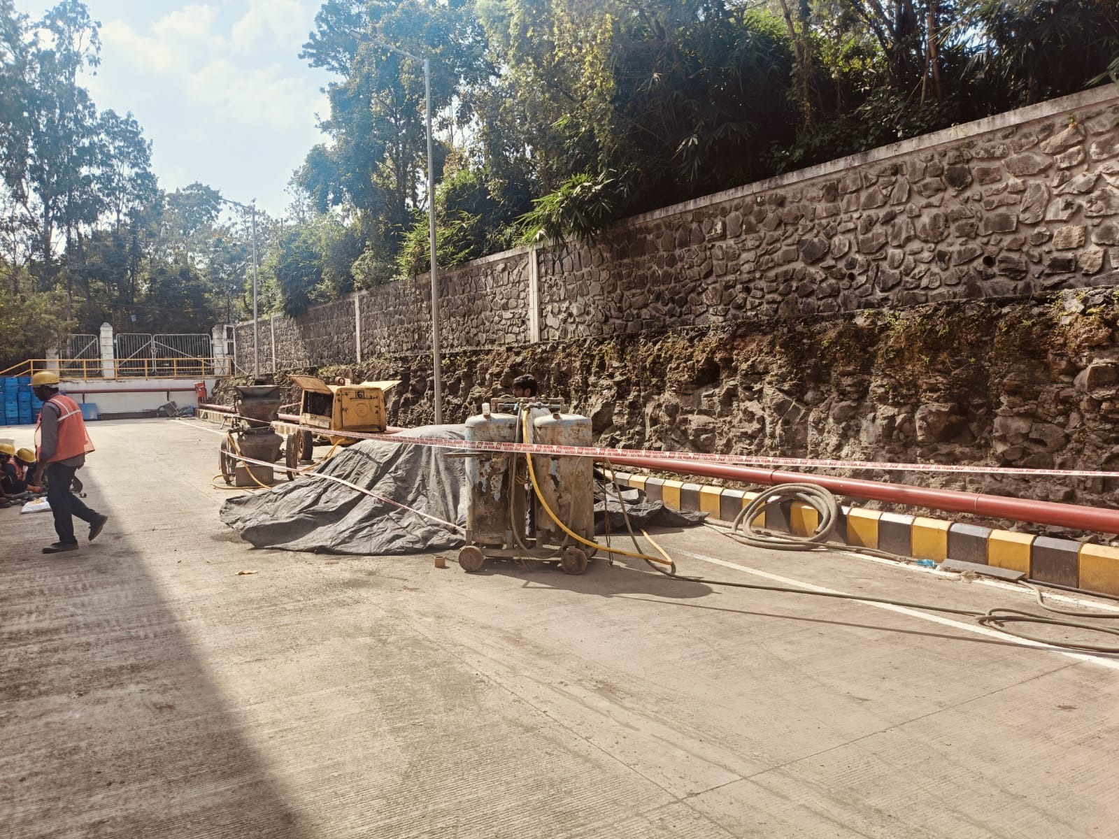 Road Retaining Wall